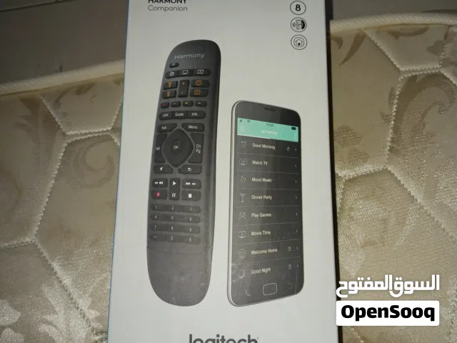 للبيع Logitech Harmony مستخدم مثل الجديد