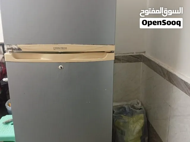 ثلاجة بحالة ممتازة للبيع بغرض السفر