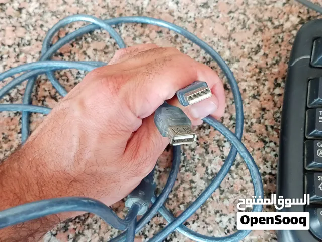شاشة كمبيوتر سامسونج الأصلي مع جميع ملاحقتها