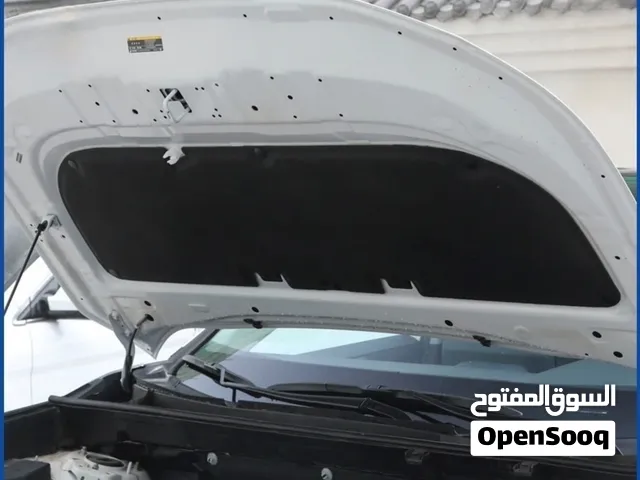 غطاء بونيت كامري 2018