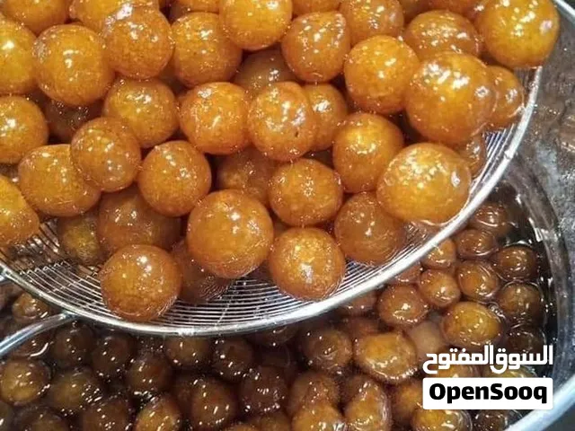 معلم حلويات عربيه خبره بالكويت لأكثر من 20 عام يبحث عن نصف دوام او دوام كامل