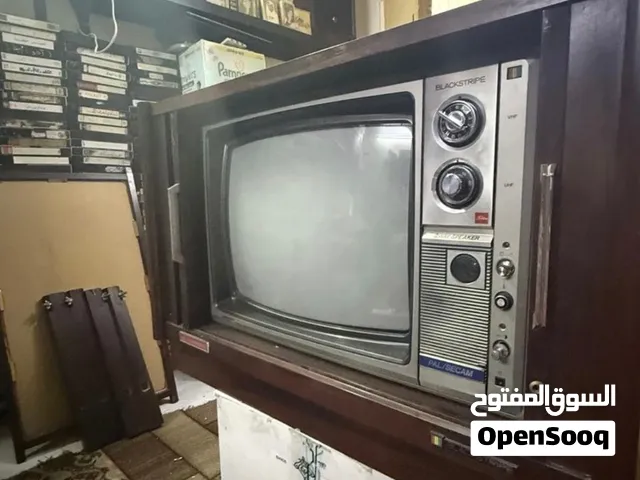 توشيبا عمره لا يقلو عن 40 سنه