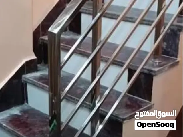 Repair and welding service for doors and windows.  خدمات صلح ولحام للأبواب والنوافذ.