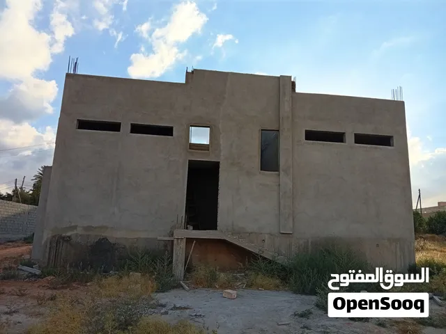 مخزن وسكن منزلي