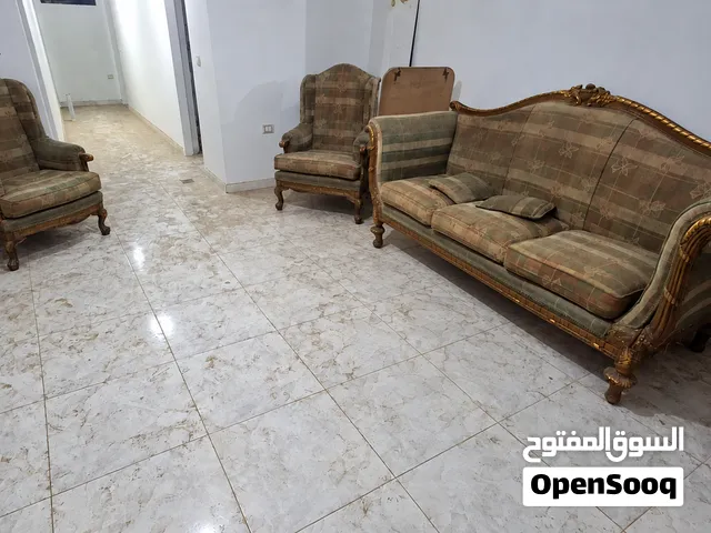 اثاث حالة جيدة جدا