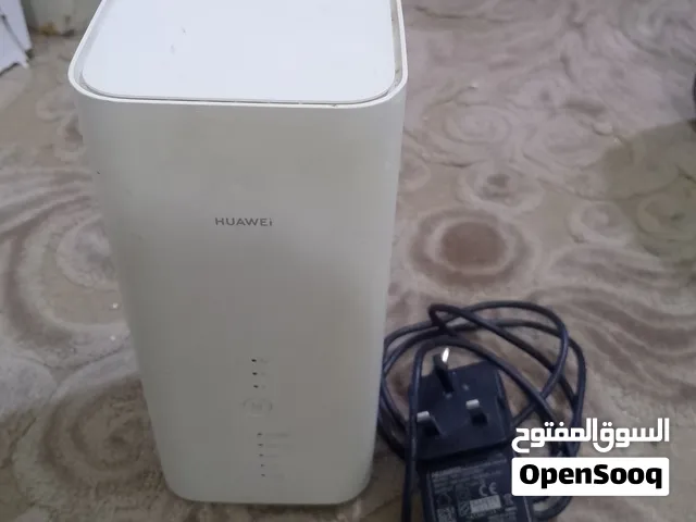 راوتر من شركه هواوي مع الشاحن الاصلي