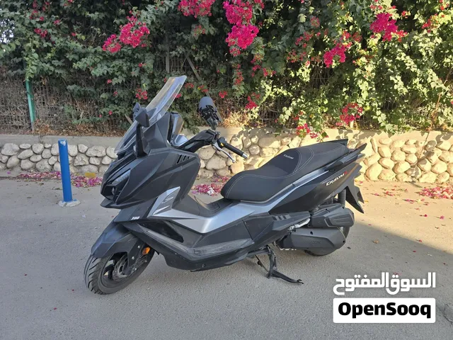 مطور Cruisym موديل 24 مستعمل 4 شهور بحالة ممتازة جداً، للبيع بسعر مغري جداً فقط 25 ألف