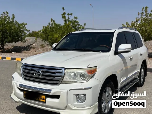 Used Toyota Land Cruiser in Al Dakhiliya