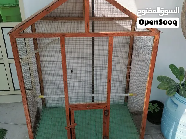 قفص للطيور خشبي