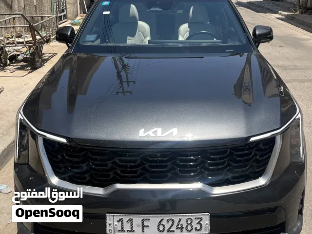 كيا سورنتو 25 Sx برستيج فول الفول  هايبرد 1600 تيربو  اعلى فئة بسيارات   باسمي كشن منفصل vip  جلد