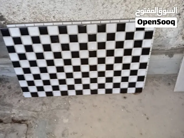 متوفر سيراميك اسباني وايطالي بسعر 2دينار للقطعه