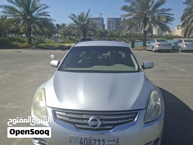 Nissan Altima 2012 -- 2.5 S