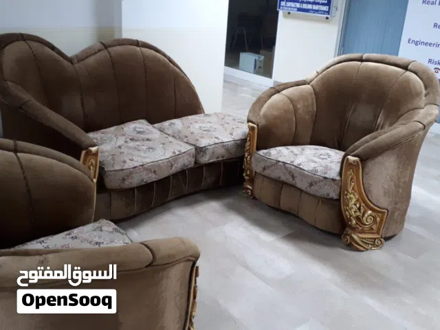 طقم جلوس 3+2+1+1 صناعة مصرية غير مستعمل ولكنه بالمعرض من سنتان