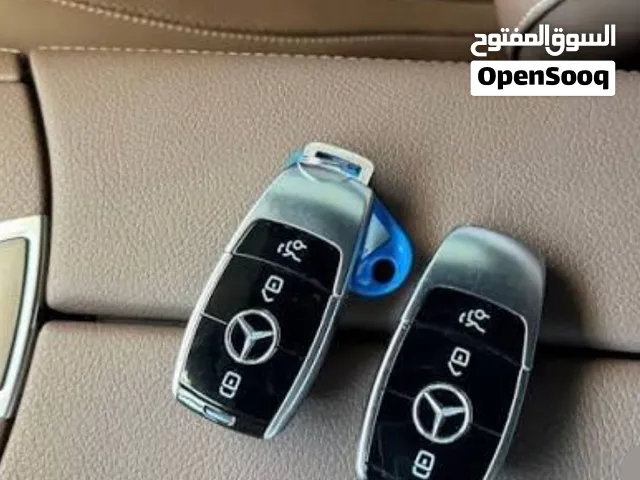 مفتاح سيارة مستعمل بجودة ممتازه مديل 2022 E300 خليجي السعر قابل