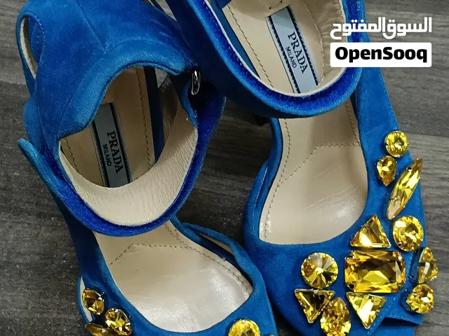 كعب برادا أصلي للبيع – Prada Heels