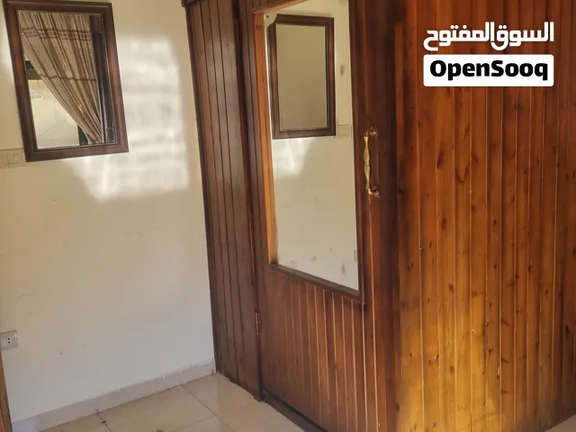 ساونا وجاكوزي بحالة جيده جدا 400د