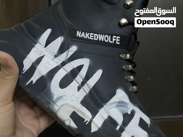 nicked wolf للبيع