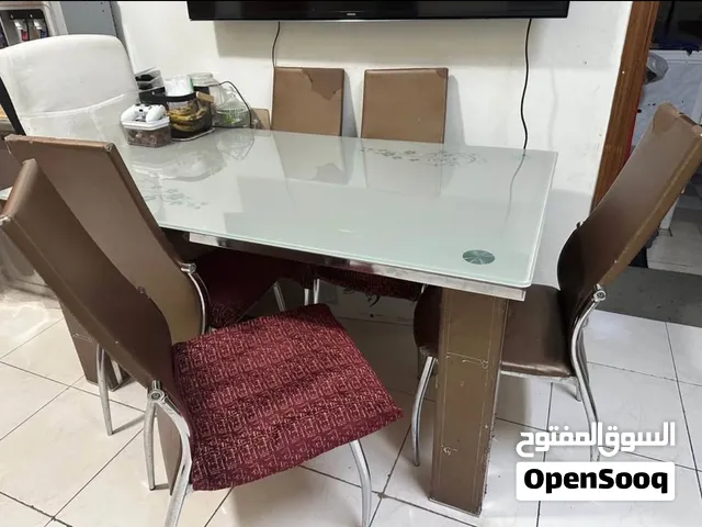 Dining table for sale