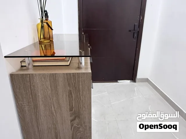 خزانة احذية مستعمل شبه جديد