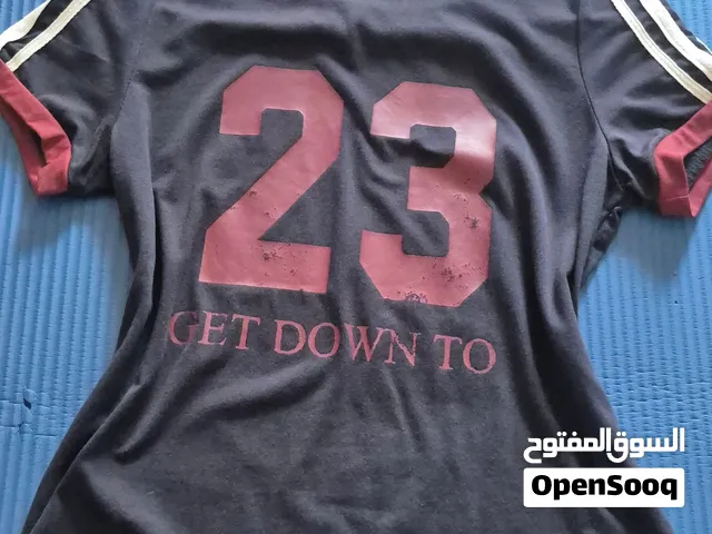 Navy dark blue t-shirt with white stripes and red collar + sleeves, 23 GET DOWN TO red design