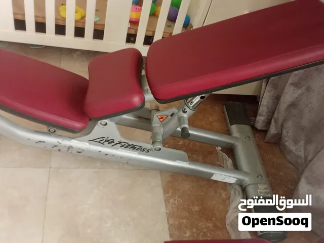 بنش رياضي متعدد الزوايا احترافي من شركة (Life Fitness