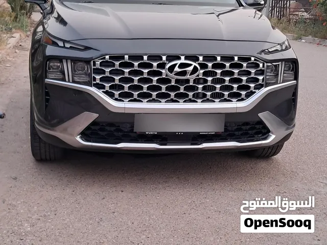 سنتافي 2023 لميتد وارد. شبه كلين.ماشيه 33 الف كيلومتر. مستوردة باسمي.