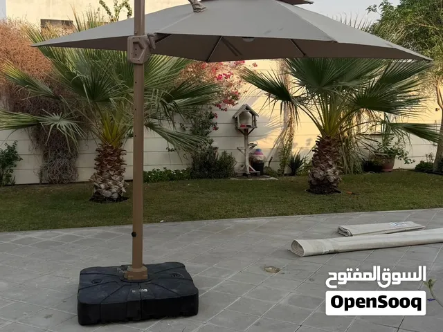 مظلة خارجية فاخرة جديدة للبيع  New Luxury Outdoor Umbrella