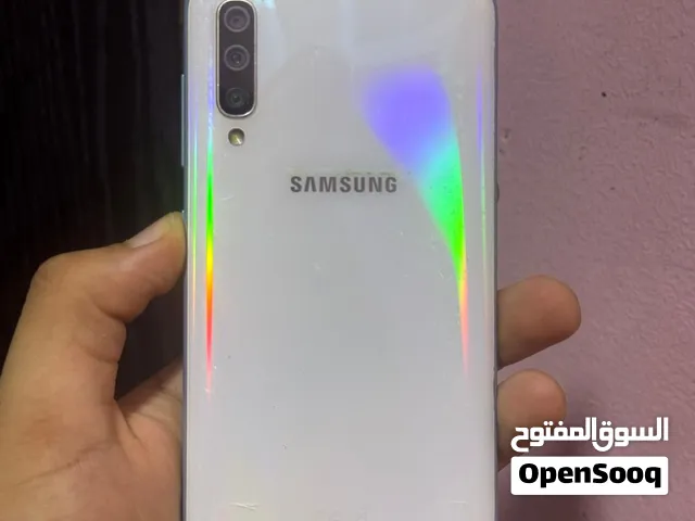 هاتف احسن مايكون ونظيف وليس له اي خدوش