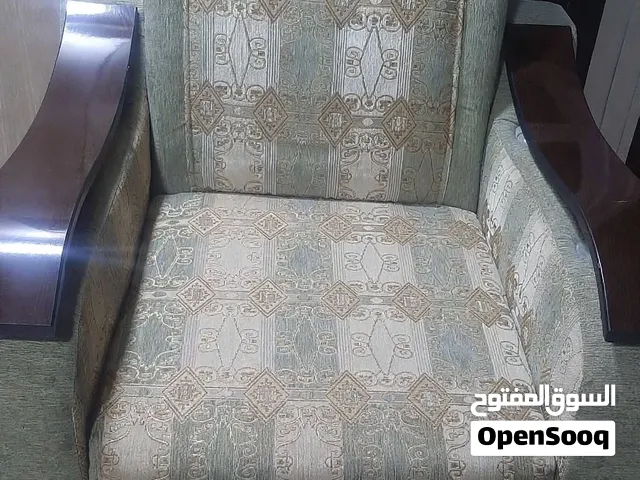 للبيع طقم صوفا تركي 7 أشخاص - لون زيتي ملكي - نظيف وجاهز