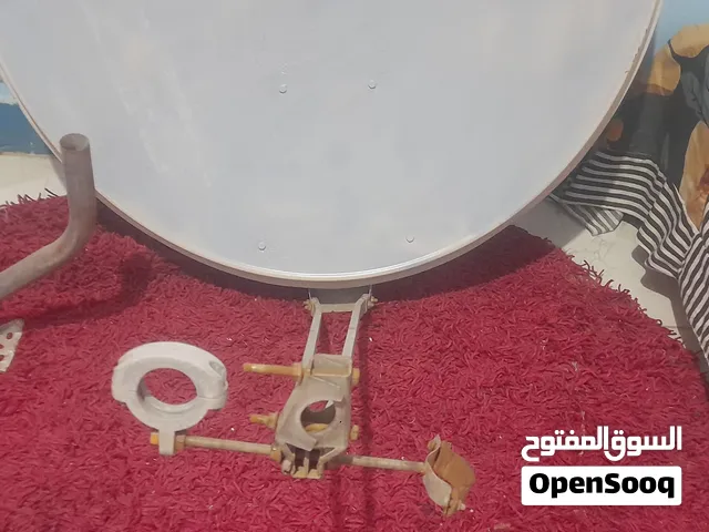 طبق دش مستعمل بريفكس أصلى اصدار خاص 110 سم معه المشتملات الأساسية قاعدة وذراع مزدوج ومسطرة