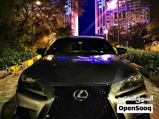 Lexus is 200t f sports original  (2016)استخدام شخصي