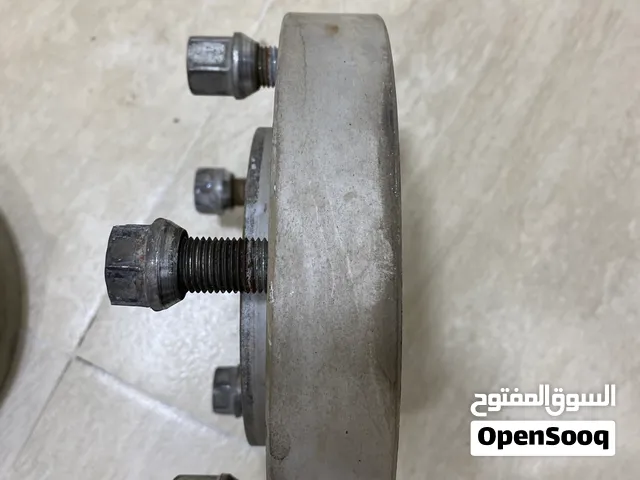 للبيع سبيسرات
