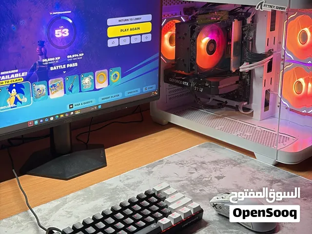 كمبيوتر قيمنق وموجود وياه جميع ملحقاته ماعدا الطاوله