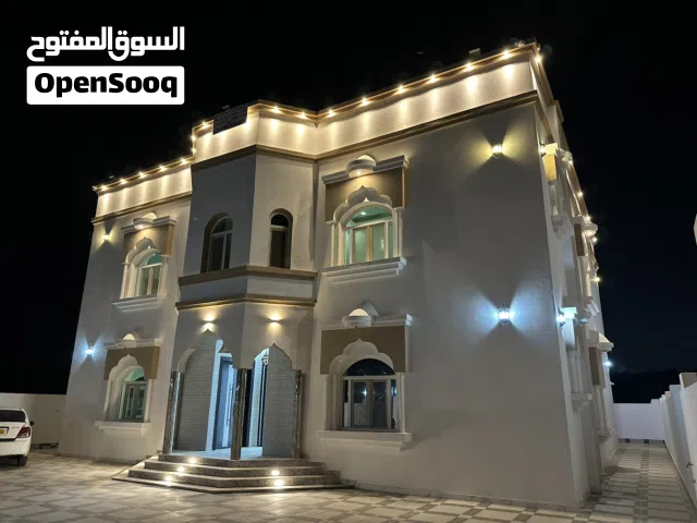 فيلا ذات استقلالية بمساحة 600 متر للارض العامرات مربع العلاية - اقرأ الوصف..