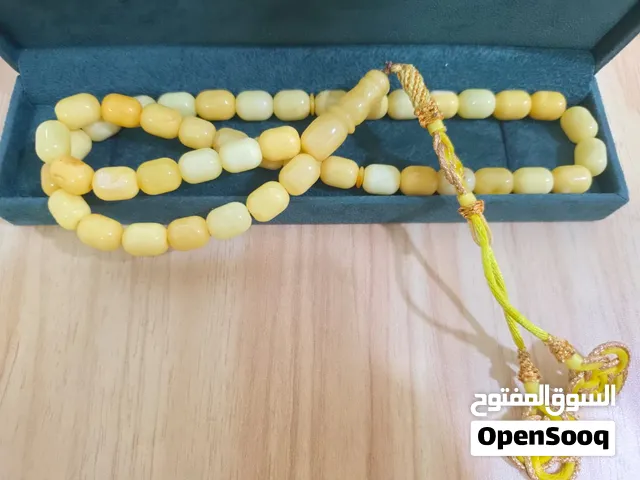 مسبحة كهرمان بلطيقي بولندي وزنها 47 غرام عدد حباتها 45