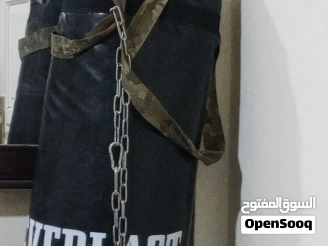 كيس ملاكمة Everlast احترافي للبيع