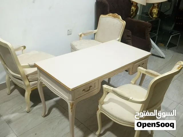 طاولةمكتب اثاث مصري مع كراسي