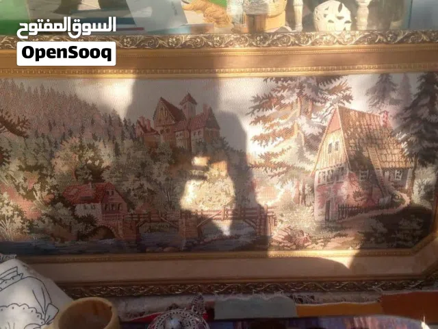 لوحه عتيقه من النسيج بحاله جيده طولها متر وعشرين وارتفاعها 80 سم سعرها 18دينار