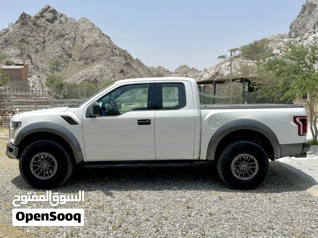 Ford raptor F150