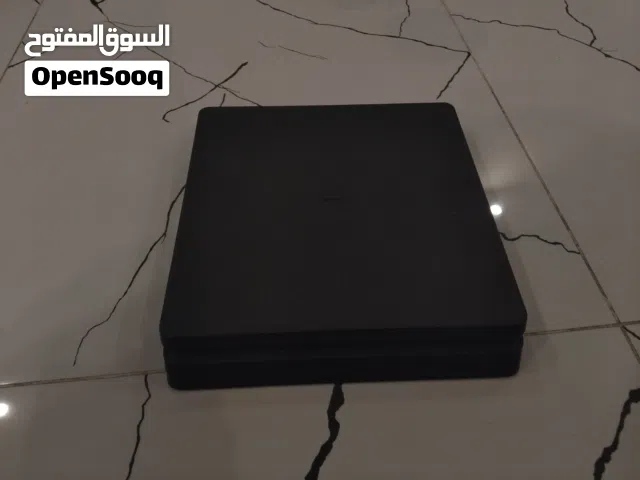 ps4 slim + ذراع + cd