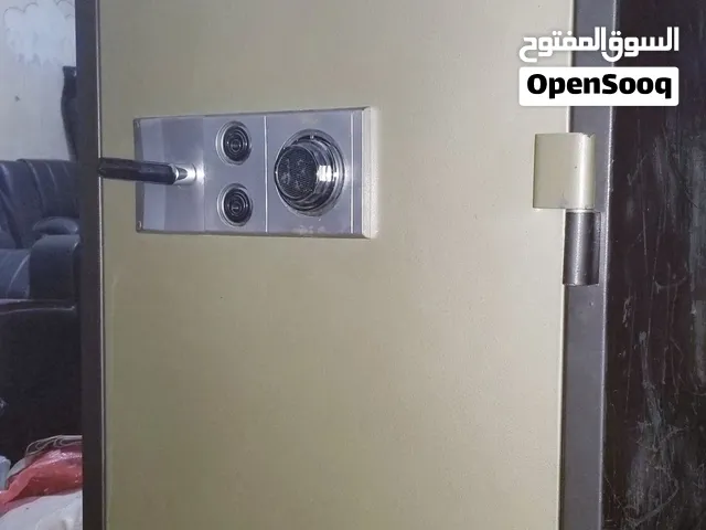 العامري لشراء الخزنات المستعملة بأفضل الاسعاااار. في صنعاء