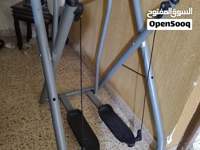 بايسكل رياضي  سعره 100وبي مجال جديد مامستعمل هواي اقل الشهر  يفيد لرياضه صباحيه جهاز ممتاز جدااً