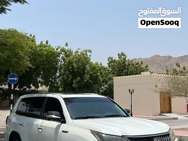 لكزس LX 570 موديل 2009 محول 2020