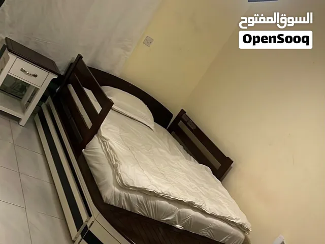 سرير نفر و نص على شكل سفينة