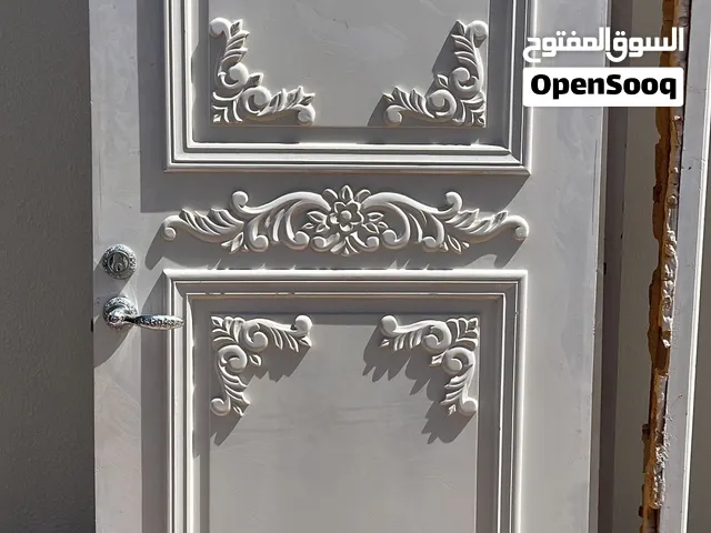 أبواب داخلية راقية وجودة ممتازة (مستعملة)