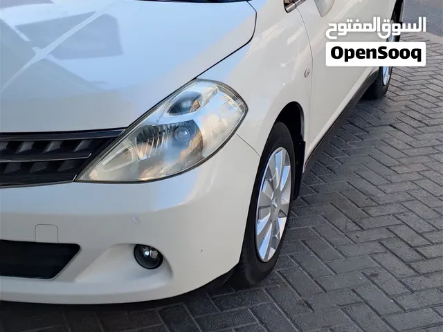 للبيع نيسان تيدا 2009  نضيفة من الداخل والخارح