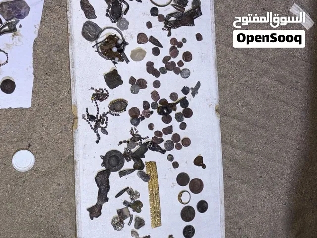 عملات وقطع اثريه