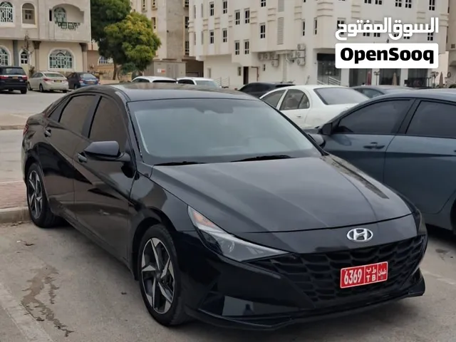 Sedan Hyundai in Dhofar