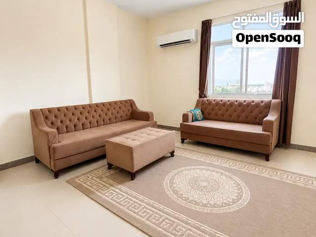 شقق عائلية غرفتين للإيجار الشهري - بناية أكنان صلالة - السوق المركزي - العام الدراسي 2026/ 2027