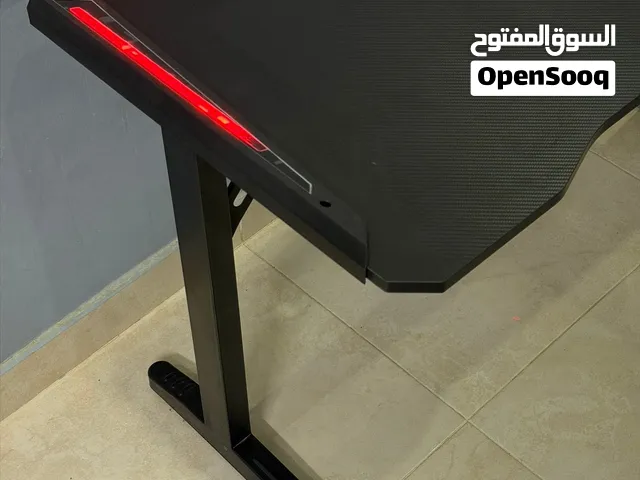 للبيع طاولة قيمنق RGB احترافية